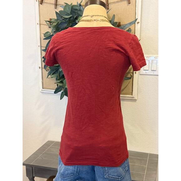 BROWN UNIVERSITY '47 V Neck Tee T-Shirt Women size S gameday collegiate - Picture 3 of 7